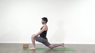 screenshot from online yoga class with Daniel Scott at Yogateket yoga studion in Uppsala sweden
